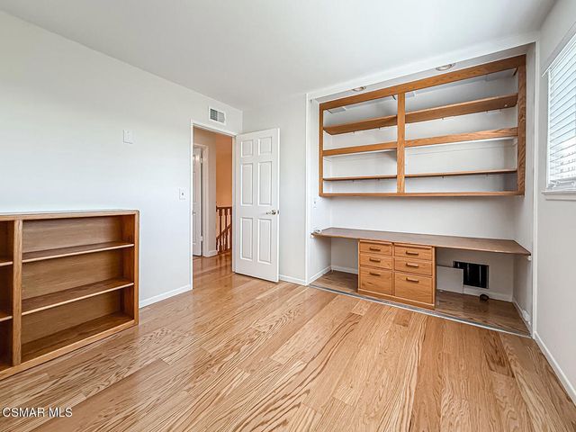 253 Reddington Court, Camarillo, CA 93010