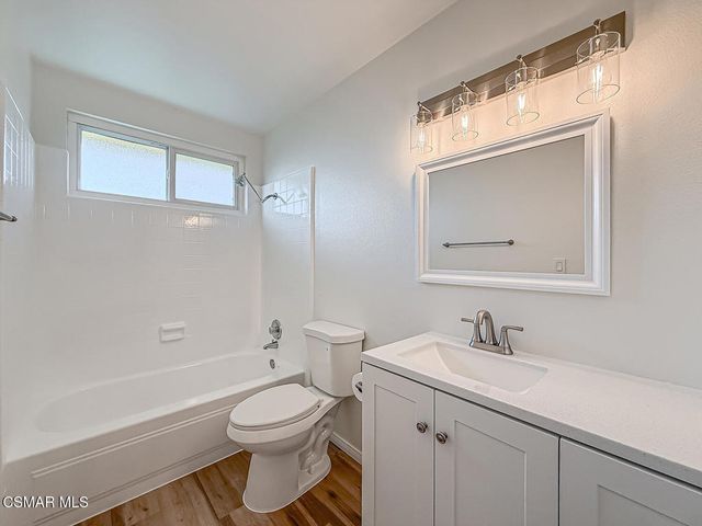 253 Reddington Court, Camarillo, CA 93010