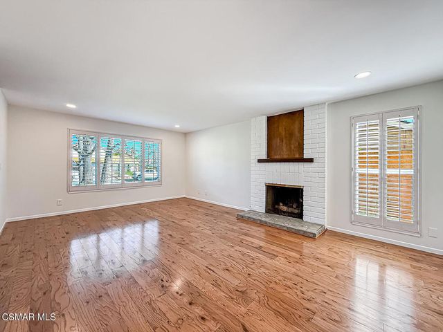 253 Reddington Court, Camarillo, CA 93010