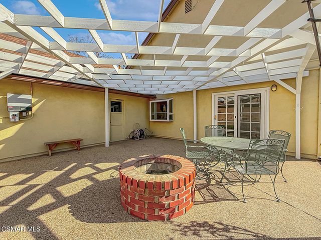 253 Reddington Court, Camarillo, CA 93010