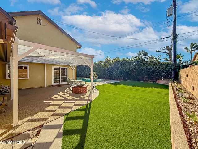 253 Reddington Court, Camarillo, CA 93010