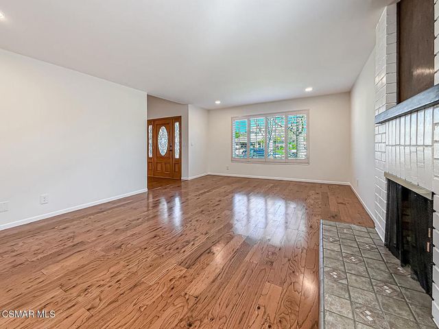 253 Reddington Court, Camarillo, CA 93010