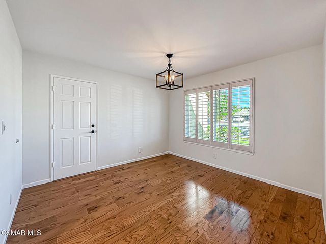 253 Reddington Court, Camarillo, CA 93010