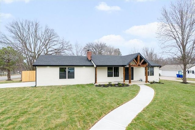 8620 W 75th Street, Overland Park, KS 66204