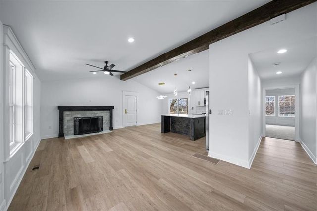 8620 W 75th Street, Overland Park, KS 66204