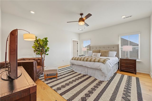 5801 SW Peaceful Avenue, Bentonville, AR 72713