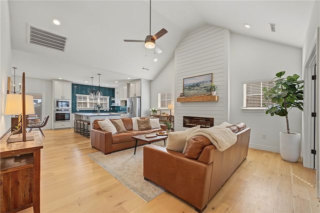 5801 SW Peaceful Avenue, Bentonville, AR 72713