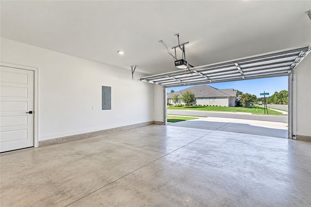 5801 SW Peaceful Avenue, Bentonville, AR 72713