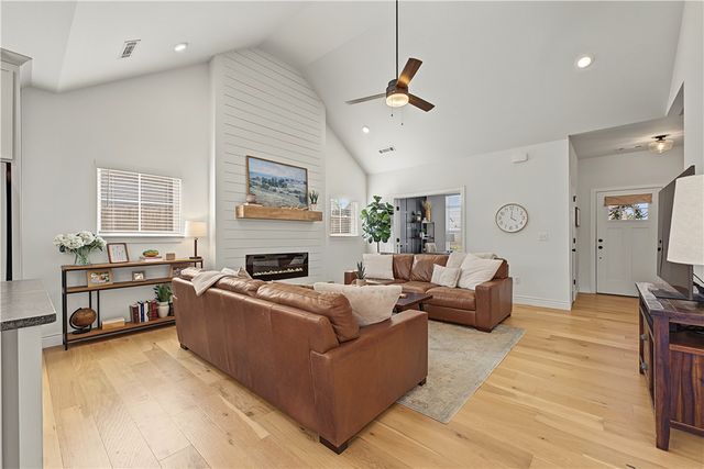 5801 SW Peaceful Avenue, Bentonville, AR 72713