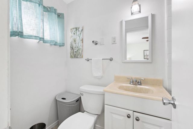 3942 W Vassar Avenue, Visalia, CA 93277