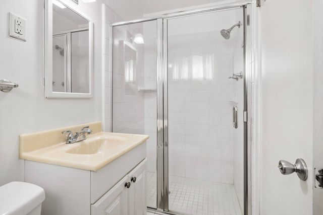 3942 W Vassar Avenue, Visalia, CA 93277