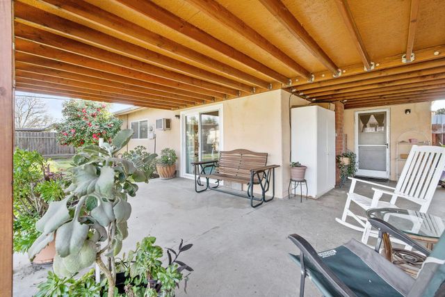 3942 W Vassar Avenue, Visalia, CA 93277