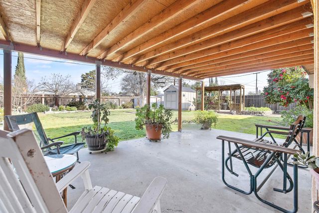 3942 W Vassar Avenue, Visalia, CA 93277