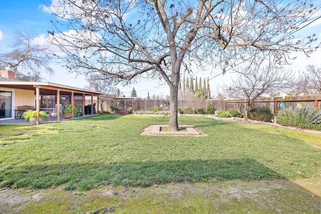 3942 W Vassar Avenue, Visalia, CA 93277