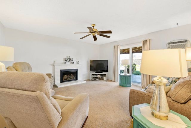 3942 W Vassar Avenue, Visalia, CA 93277