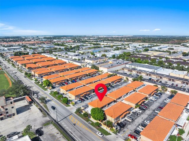 2425 W 76th St 102, Hialeah, FL 33016