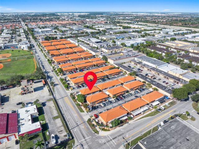 2425 W 76th St 102, Hialeah, FL 33016