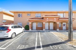 2425 W 76th St 102, Hialeah, FL 33016