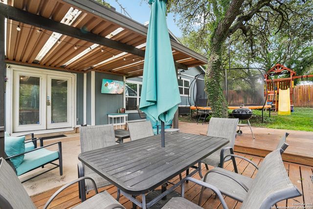 1319 E Bitters, San Antonio, TX 78216