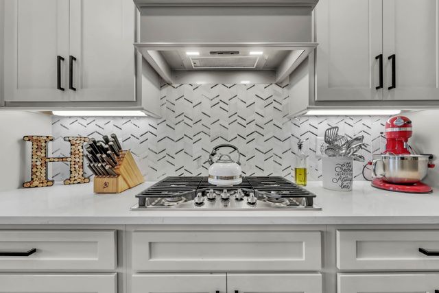 121 Denton Ct, Clarksville, TN 37043