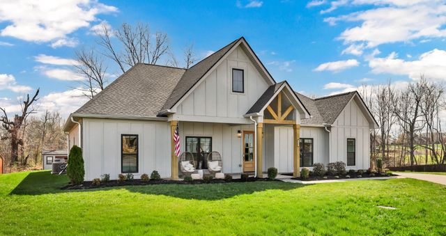 121 Denton Ct, Clarksville, TN 37043