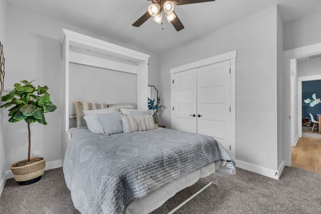 121 Denton Ct, Clarksville, TN 37043