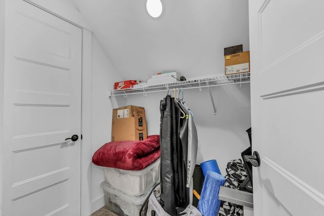 121 Denton Ct, Clarksville, TN 37043