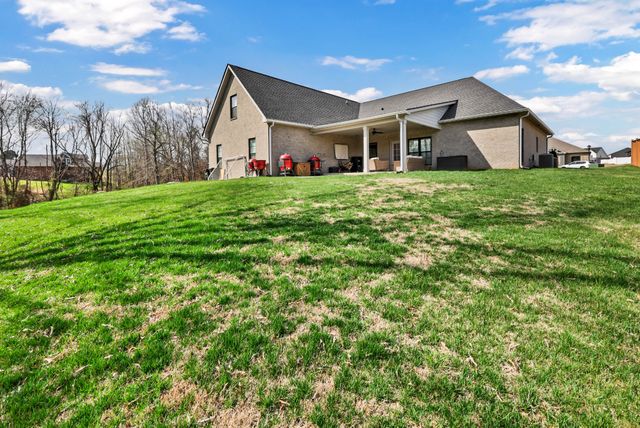 121 Denton Ct, Clarksville, TN 37043