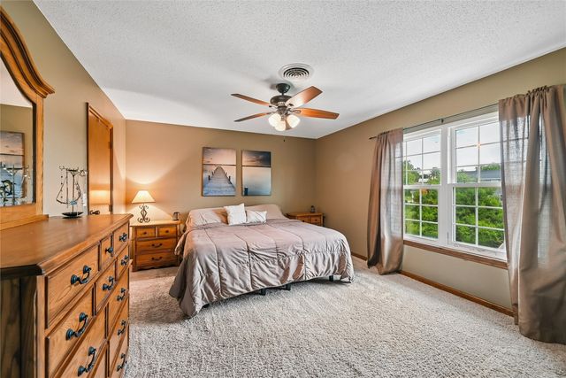 6907 Terrazzo Drive NW, Cedar Rapids, IA 53405