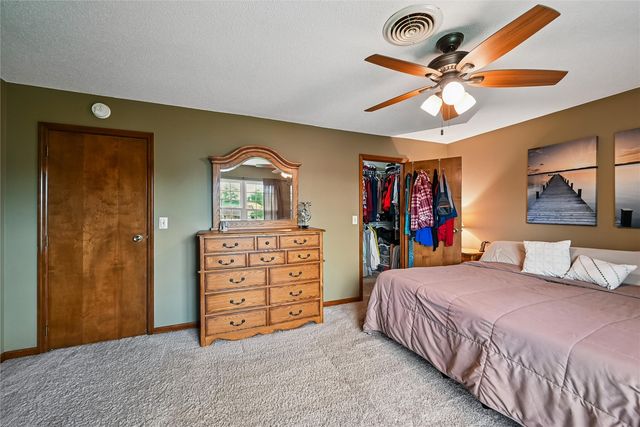 6907 Terrazzo Drive NW, Cedar Rapids, IA 53405