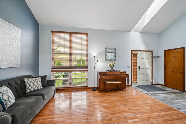 6907 Terrazzo Drive NW, Cedar Rapids, IA 53405