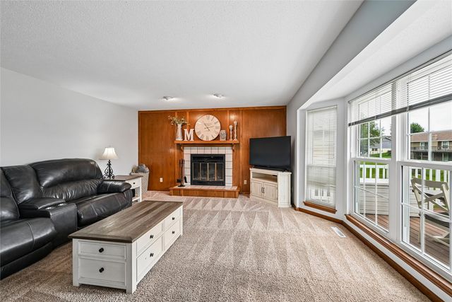 6907 Terrazzo Drive NW, Cedar Rapids, IA 53405