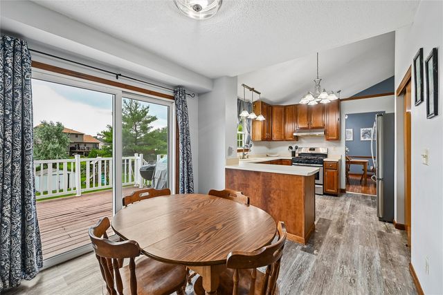6907 Terrazzo Drive NW, Cedar Rapids, IA 53405
