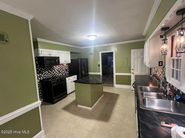 313 E 1st Avenue, Chadbourn, NC 28431