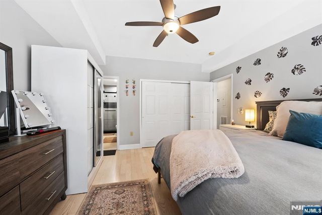 402 9th Street 4A, Hoboken, NJ 07030