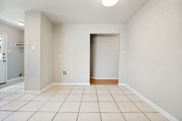 511 Hollyberry Drive, Mansfield, TX 76063