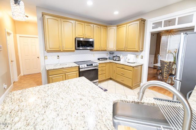 5716 Farragon Hill Lane, Wendell, NC 27591