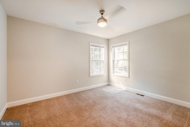 4933 LEE ST NE, Washington, DC 20019
