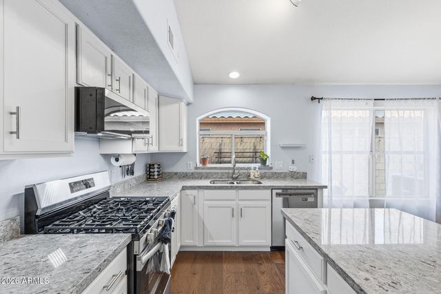 9649 W IRMA Lane, Peoria, AZ 85382