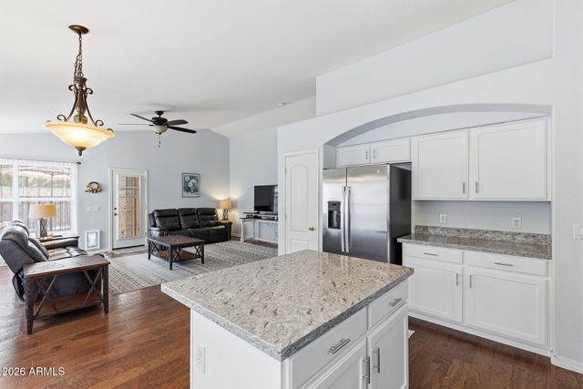 9649 W IRMA Lane, Peoria, AZ 85382