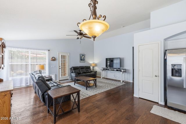 9649 W IRMA Lane, Peoria, AZ 85382