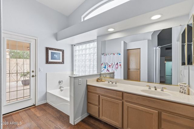 9649 W IRMA Lane, Peoria, AZ 85382