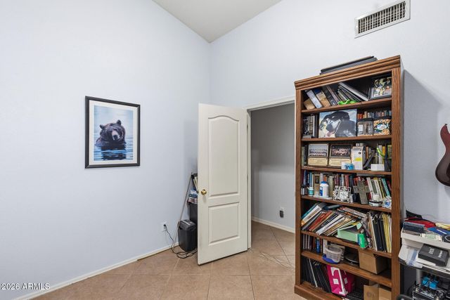 9649 W IRMA Lane, Peoria, AZ 85382