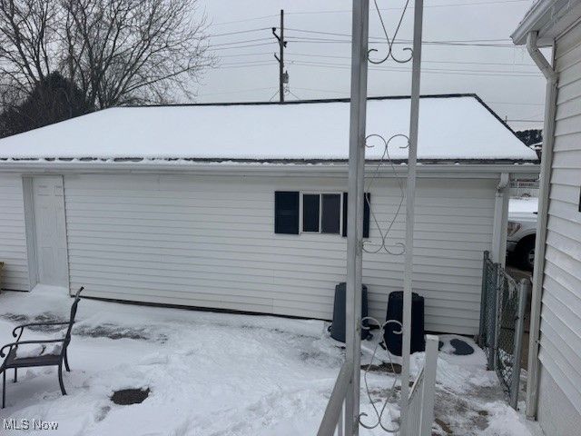 335 Rockdale Road, Follansbee, WV 26037