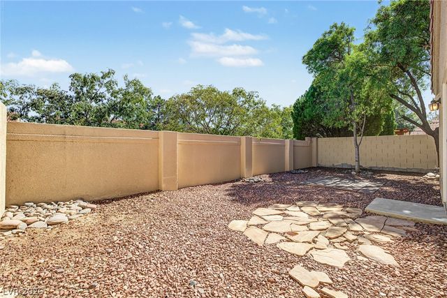 1816 Glenwillow Drive, Las Vegas, NV 89117