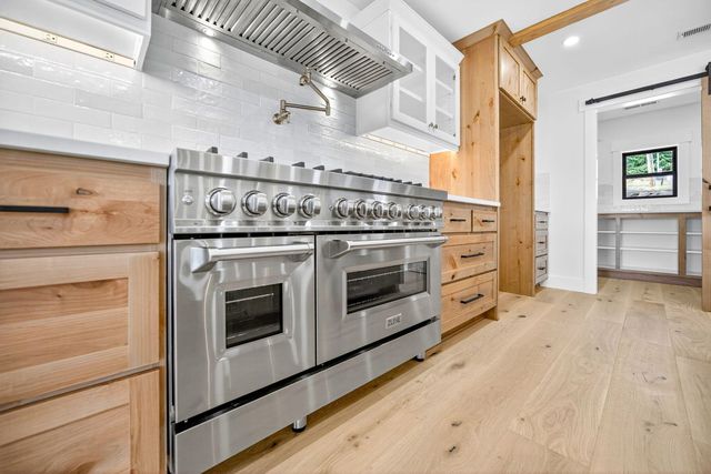 4691 Cherry Lane, Medford, OR 97504