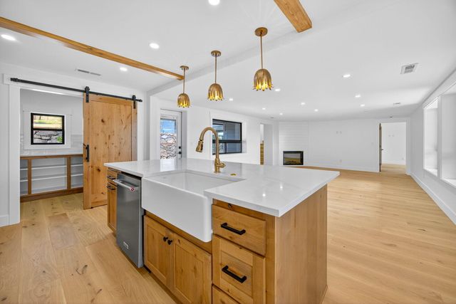 4691 Cherry Lane, Medford, OR 97504