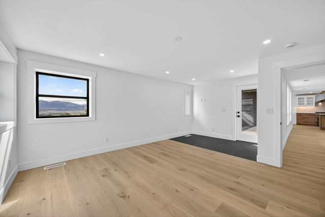 4691 Cherry Lane, Medford, OR 97504