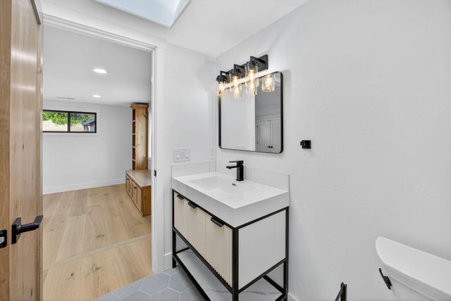 4691 Cherry Lane, Medford, OR 97504