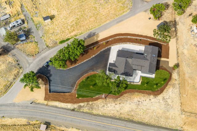 4691 Cherry Lane, Medford, OR 97504